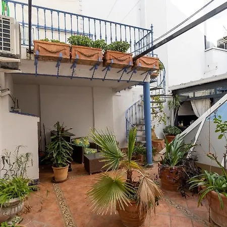 Hotel apartamentowy Suay *