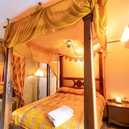 Aparthotel Suay *